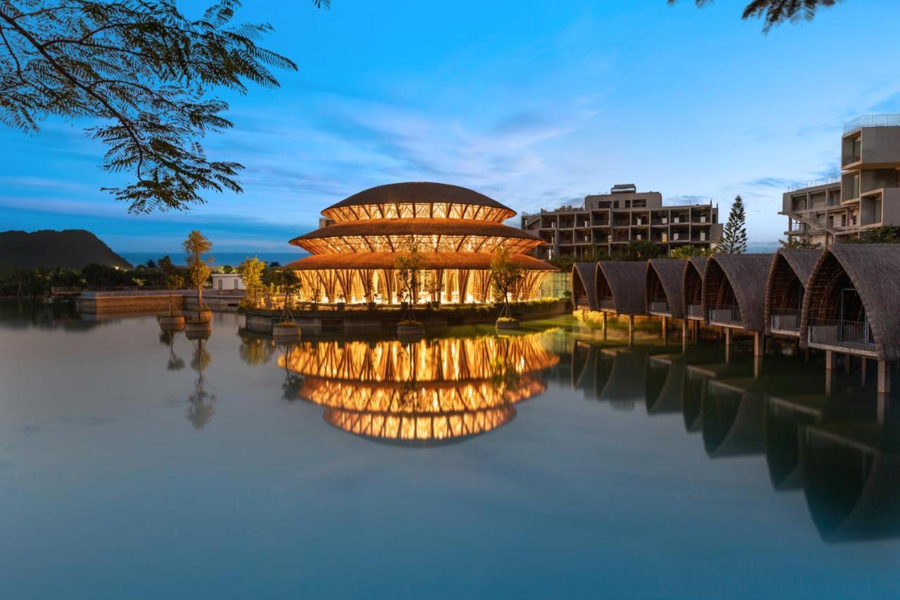Wyndham Grand Vedana Ninh Binh Resort Exterior photo