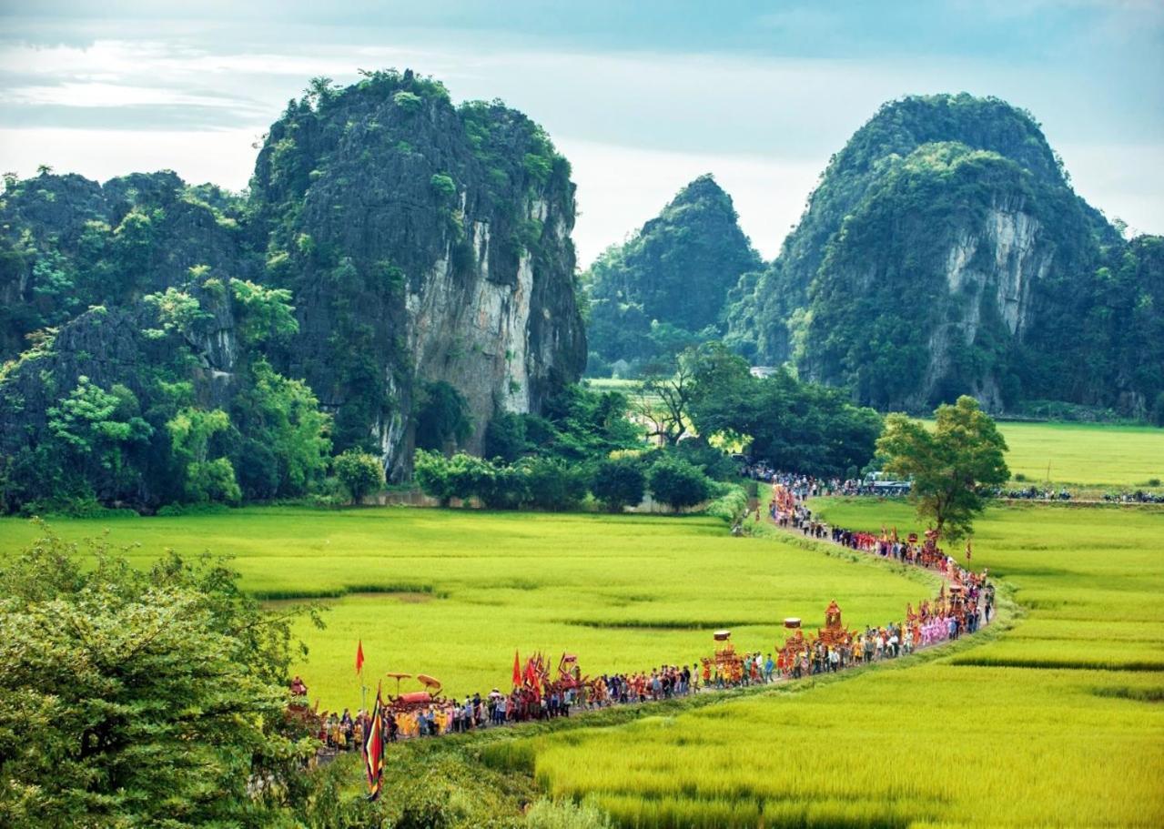 Wyndham Grand Vedana Ninh Binh Resort Exterior photo
