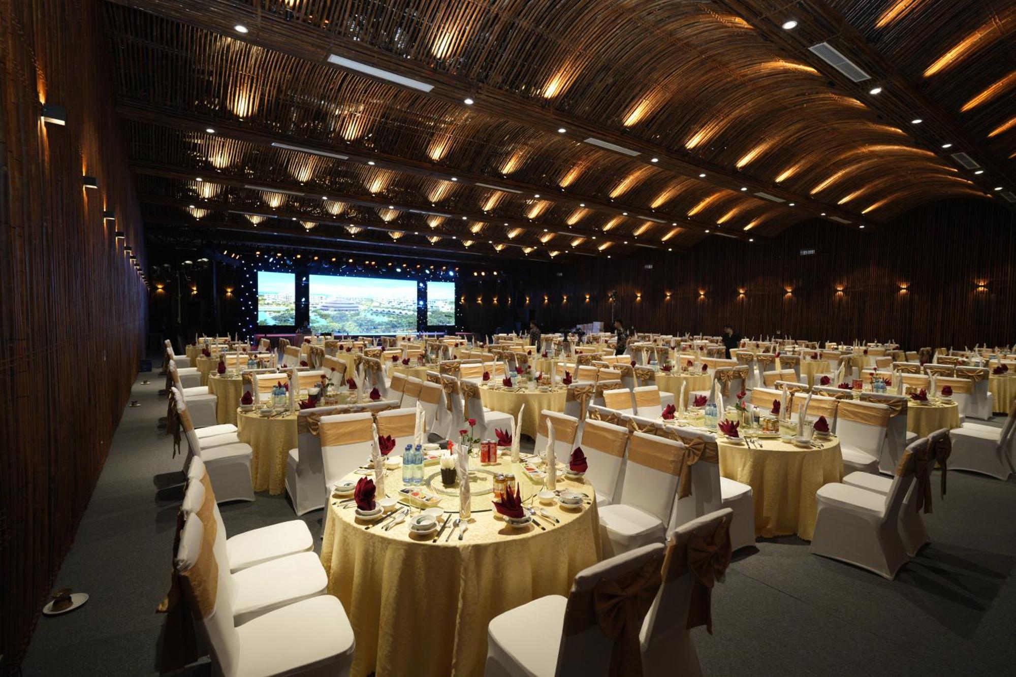 Wyndham Grand Vedana Ninh Binh Resort Exterior photo