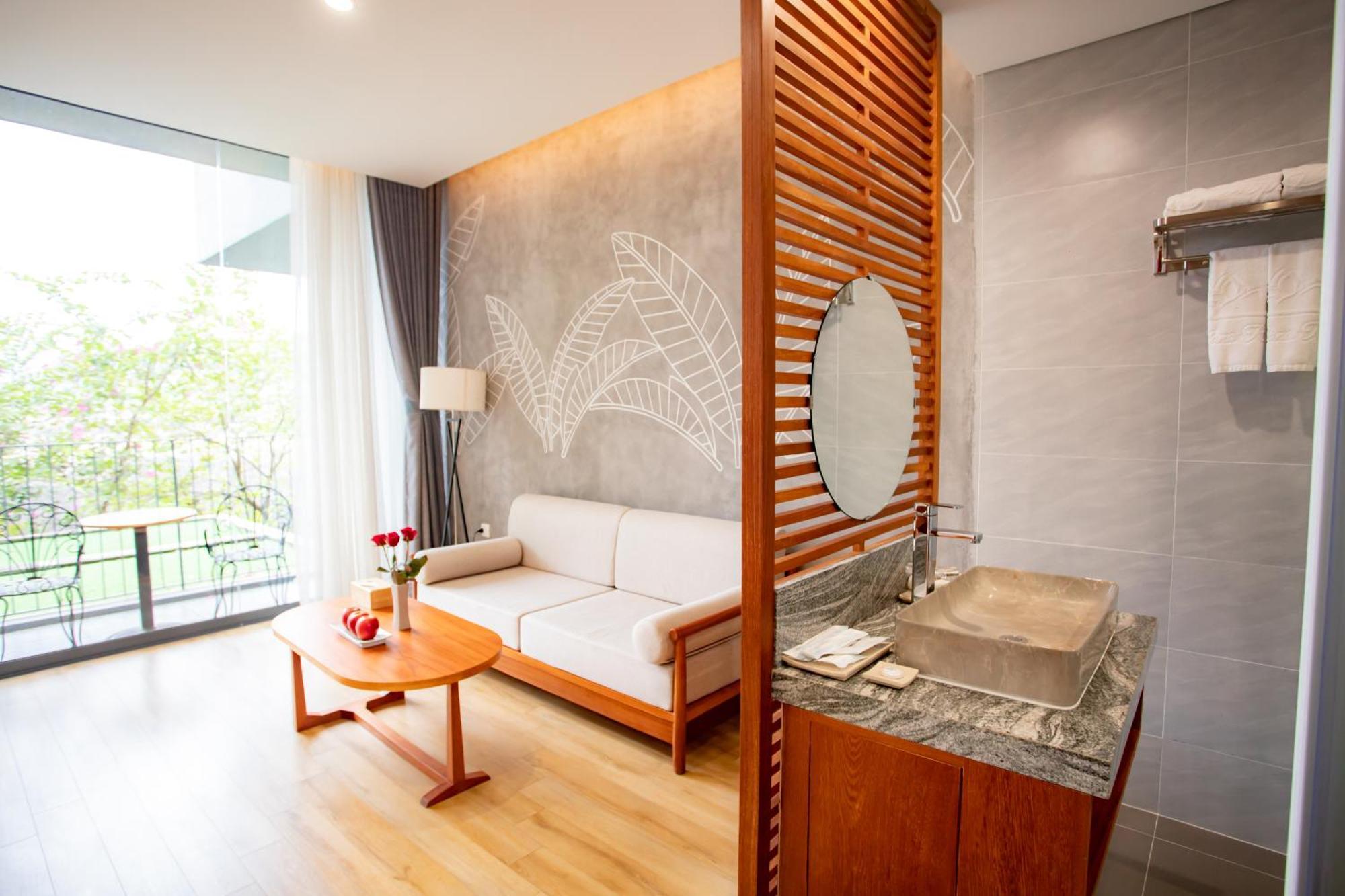 Wyndham Grand Vedana Ninh Binh Resort Exterior photo