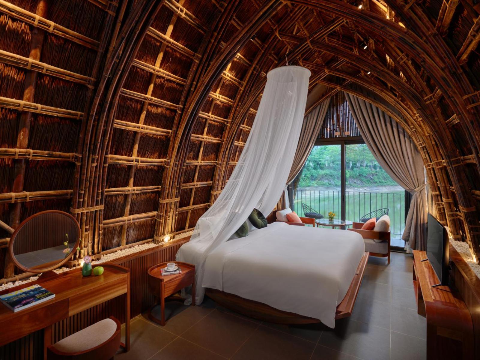Wyndham Grand Vedana Ninh Binh Resort Exterior photo